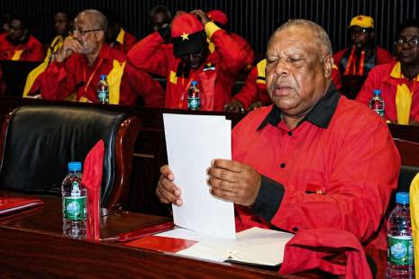 Higino Carneiro pede reapreciação da decisão que invalidou candidatura à presidência do MPLA
