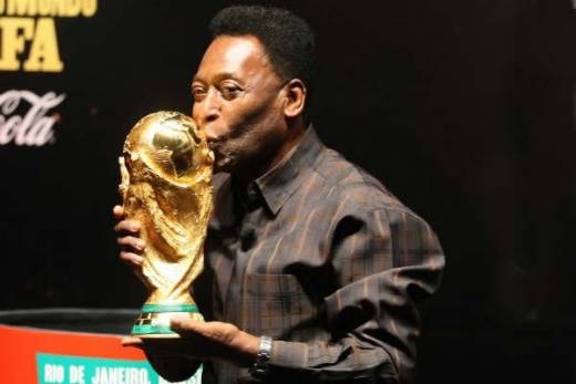 Morre Pelé, o maior jogador da história do futebol, aos 82 anos