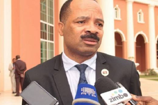 Revisão profunda da Constituição pode alterar sistema de Governo - MPLA