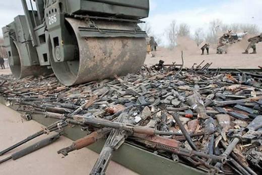 Angola entre dez países com mais financiamento dos EUA para destruição de armas convencionais