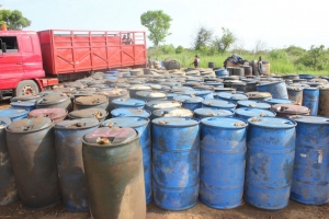 Angola alerta para contornos preocupantes do desvio de combustível para a RDCongo