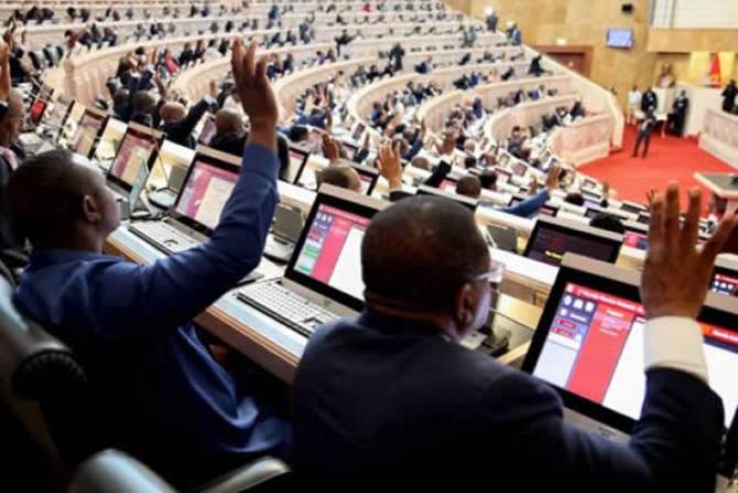 Parlamento aprova por unanimidade pacote legislativo eleitoral