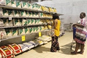 ECODIMA afasta suspeitas de comercialização de alimentos de plástico em Angola