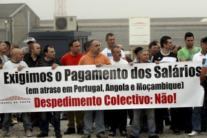 Despedidos da Soares da Costa reclamam salários em atraso, empresa &#039;culpa&#039; Angola
