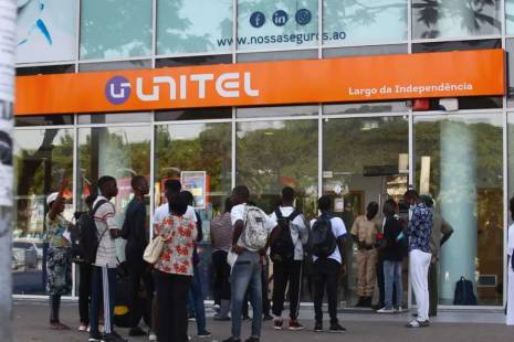 Milhões de clientes continuam sem serviço na Unitel mais de 24 horas após ataque