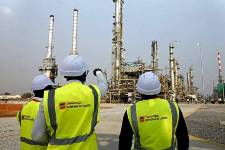 Refinaria de Cabinda não tem data para iniciar a venda de combustíveis