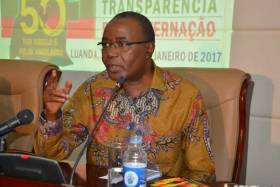 Marcolino Moco lamenta “exclusão” e aponta “comportamentos inaceitáveis”