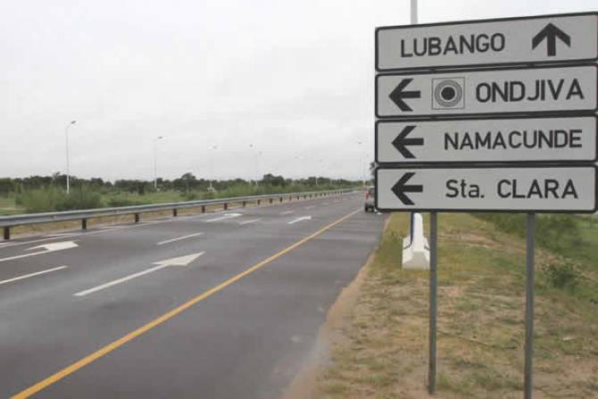 Grupo chinês vai construir primeira auto-estrada de Angola ligando países vizinhos