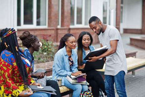 Estudantes de Angola e São Tomé recebem bolsa dos EUA para jovens líderes africanos