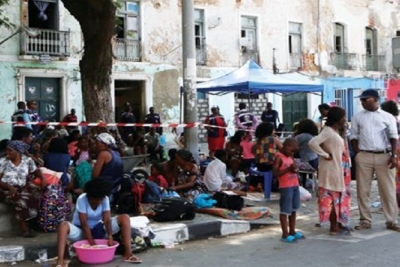 Famílias do edifício Enfante Dom Henriques transferidas para o Zango 4