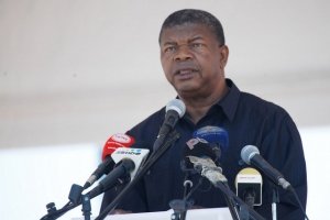 Que futuro para Angola? Presidente eleito toma posse