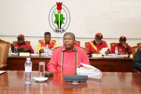 Bureau Político do MPLA aprova candidatura de João Lourenço à presidência do partido
