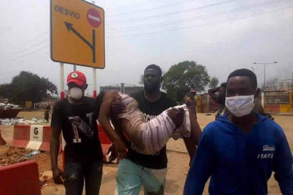 Tumultos em Luanda causaram 22 mortos e 197 feridos em dois dias - Governo