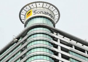 Sonangol vai continuar a ser uma empresa &quot;opaca e ineficiente&quot; - Consultora