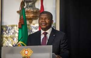Presidente angolano solicita apoio de Portugal para autarquias