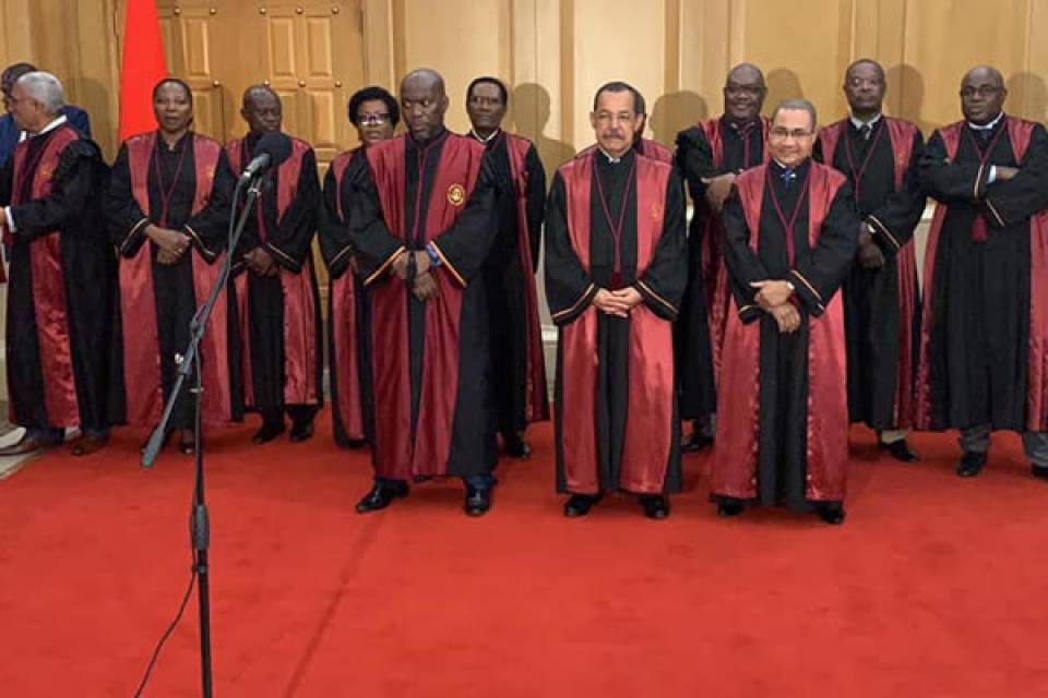 Omunga defende alteração no modo de indicar titulares de cargos na justiça angolana