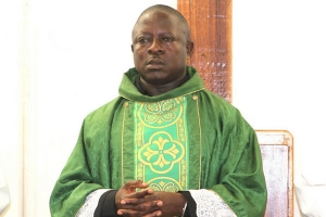 Padre denuncia tráfico de órgãos humanos nos municípios fronteiriços do Moxico