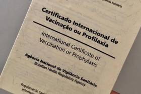 Covid-19: Angola começa a emitir certificado de vacinação