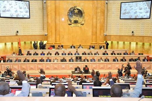 Parlamento angolano aprovou execução orçamental dos terceiro e quarto trimestres de 2021