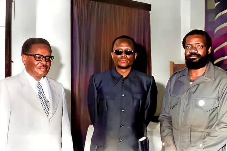 Angola condecora signatários dos Acordos de Alvor e ex-chefes de Estado de Angola e Portugal