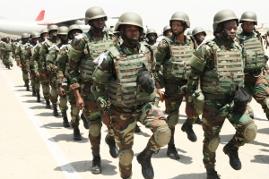 Estrutura obriga Angola a gastar mais em salários com militares do que com hospitais