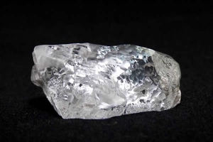 Descoberto diamante com 128 quilates em mina angolana