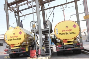 Sonangol selecciona Totsa e Glencor para importação de combustíveis