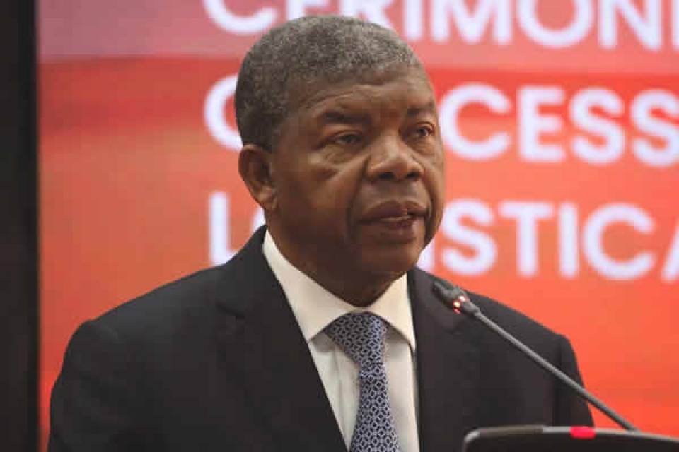 Presidente angolano apela à Zâmbia e RDCongo para cooperarem no setor energético