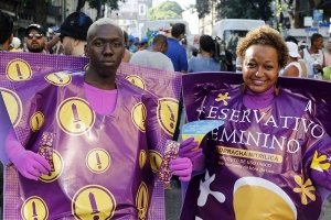 Um milhão e meio de preservativos distribuídos aos foliões do Carnaval de Luanda