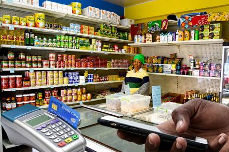 Apagão da Unitel deixa Angola a meio gás com dificuldades como fazer compras ou pagar impostos
