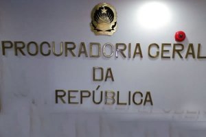 PGR liberta decano da faculdade e manda prender funcionários do BNA