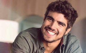 Actor brasileiro ‘Caio Castro’ será anfitrião de festival de música em Luanda