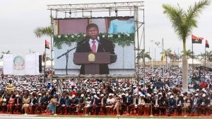 Novo rosto, velha mensagem em Angola