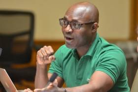 Rafael Marques lamenta “mentalidade de saque” que impede desenvolvimento em Angola