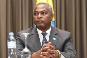 Abel Chivukuvuku demitido da liderança da CASA-CE