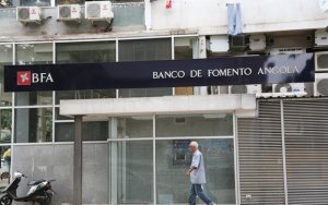 Três bancos comerciais em Angola multados por violarem dever de informar