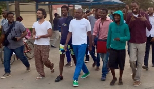 Grupo de cidadãos da sociedade civil angolana solidário com professores em greve