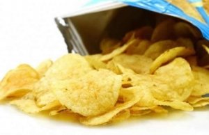 Fechada fábrica de batatas fritas de Luanda por utilização de produtos expirados