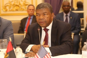 João Lourenço destaca &quot;esforço de mudança&quot; em Angola