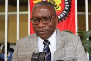 Central sindical angolana defende salário mínimo de 80.000 kwanzas na Função Pública