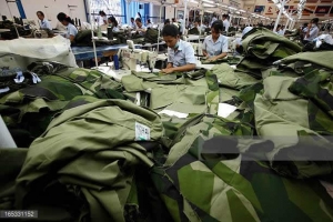 Nova fábrica estatal vai produzir fardamento para militares angolanos