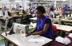 Governo angolano retira à Alassola a gestão da África Têxtil por incompetência