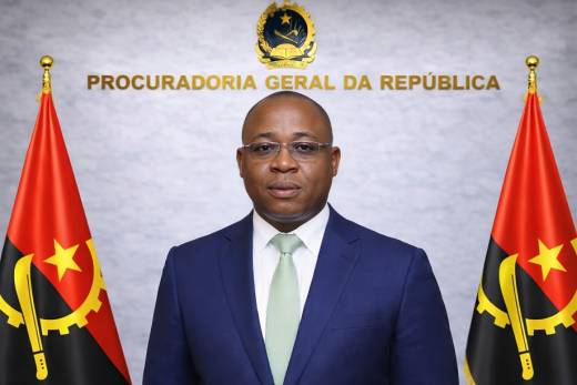 Pedro Mendes de Carvalho nomeado novo Procurador-Geral da República de Angola