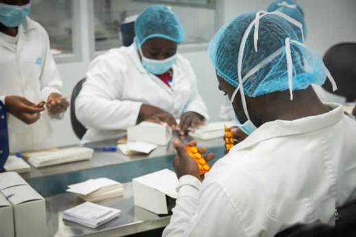 Escassez de água e eletricidade em Angola travam investimentos em indústrias farmacêuticas – Governo