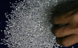 Angola acaba com regime de clientes preferenciais na venda de diamantes