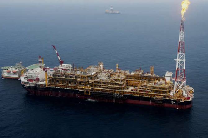 Angola arrecadou 11,8 mil milhões de dólares no segundo trimestre deste ano com a exportação de petróleo