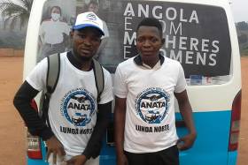 Taxistas demarcam-se de atos de vandalismo e cancelam greve