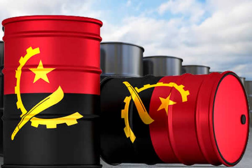 Angola chega a 2030 a produzir 1,04 milhões de barris de petróleo por dia - AIE