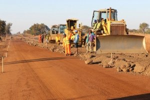 Angola: denunciados desvios de até 20% do valor total das obras públicas