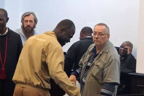 Tribunal de Luanda condena dois russos por espionagem e terrorismo a 11 e oito anos de prisão